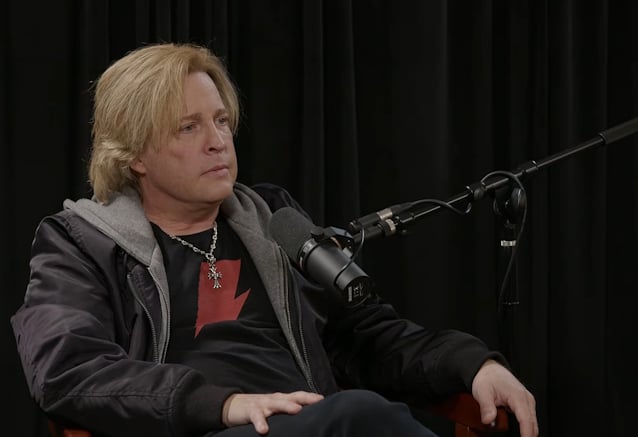 Почему HENRY ROLLINS так и на записался с NELSON