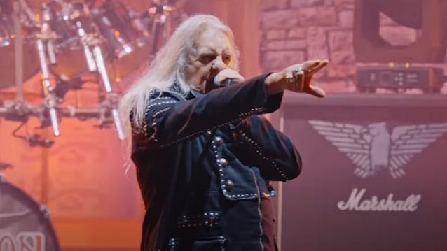 Концертное видео SAXON