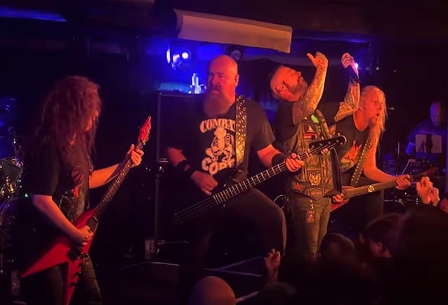 DARK ANGEL целиком исполнили "Darkness Descends"
