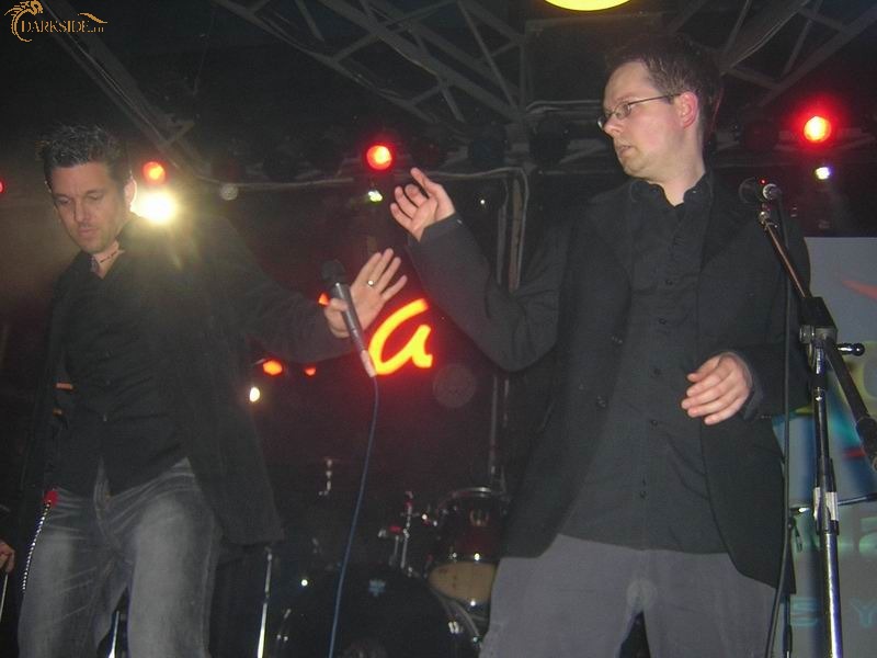 !distain (Германия) 