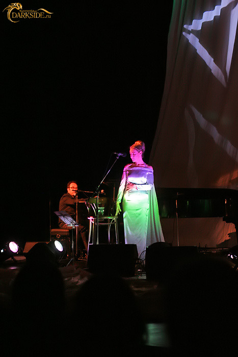 Lisa Gerrard 