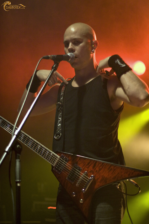 Embraze 