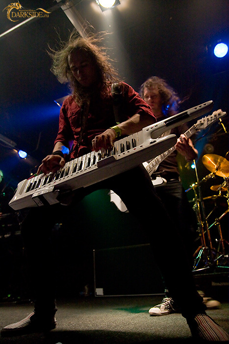 DragonForce 