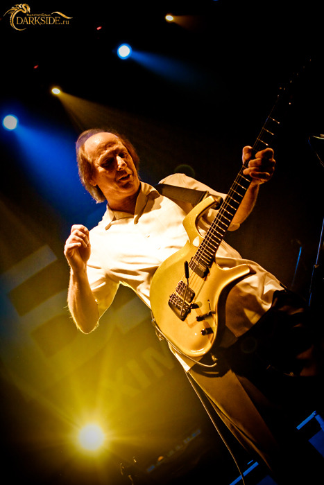 drian Belew Power Trio 