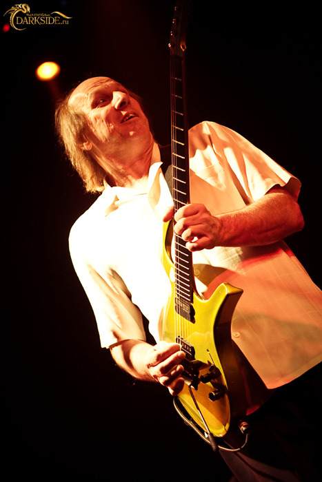 drian Belew Power Trio 