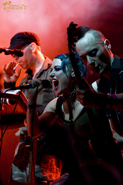KMFDM 
