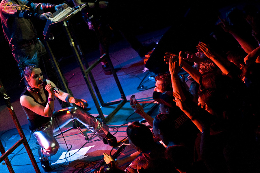KMFDM 