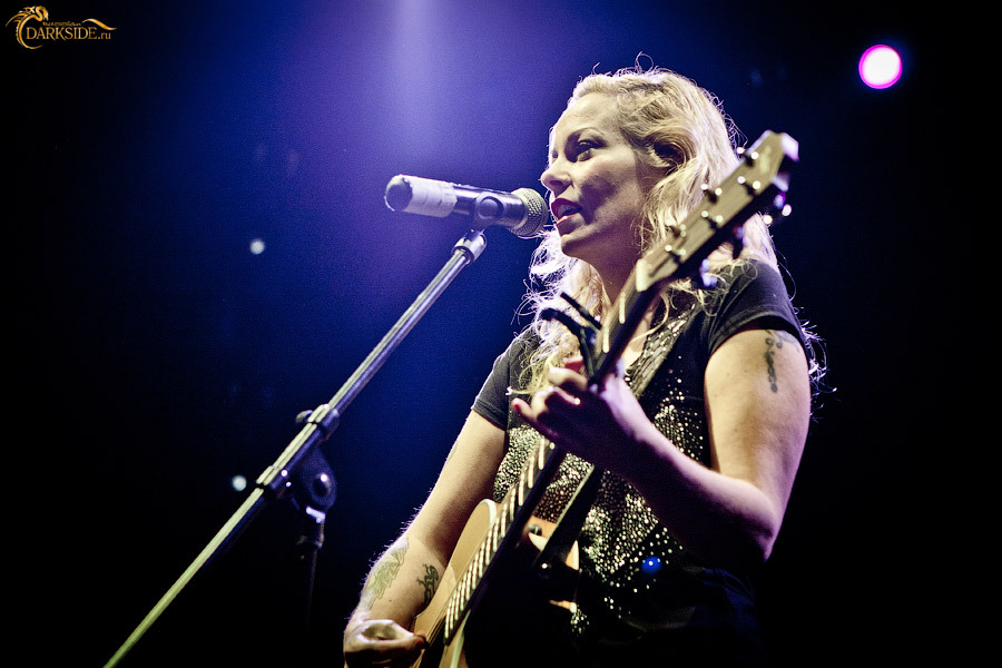 Anneke van Giersbergen & Danny Cavanagh  
