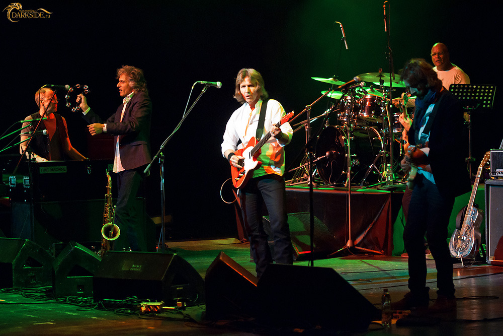 The Straits 