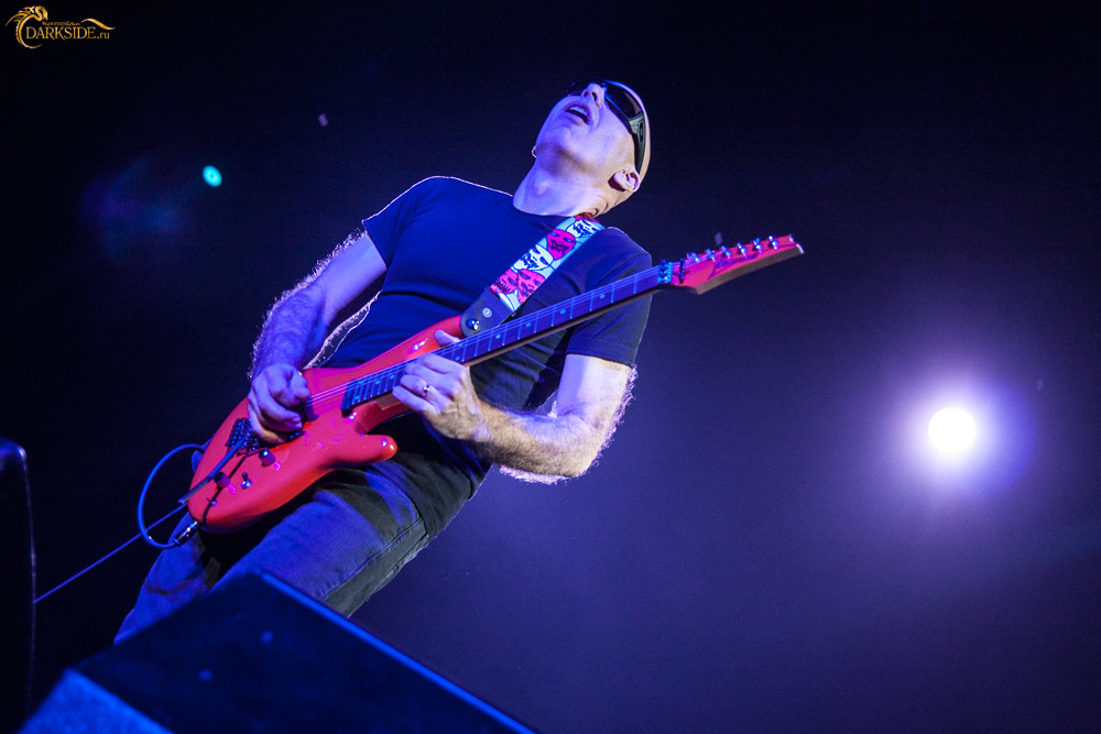Joe Satriani 