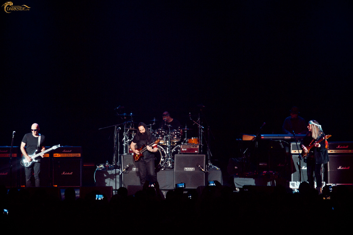 G3 (Joe Satriani, John Petrucci, Uli Jon Roth) 