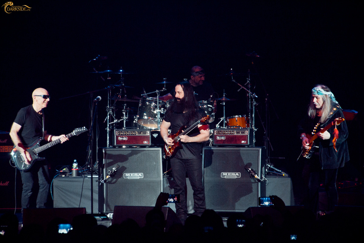 G3 (Joe Satriani, John Petrucci, Uli Jon Roth) 