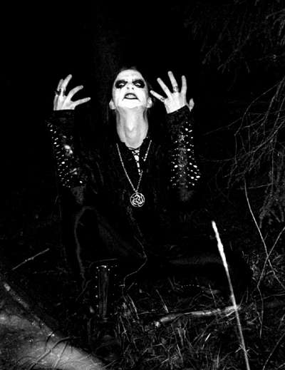 http://www.darkside.ru/interviews/img/darkthrone_fenriz.jpg
