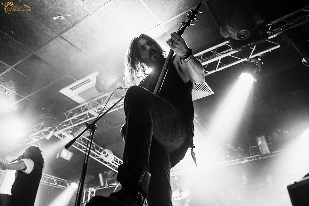 Betraying the Martyrs 