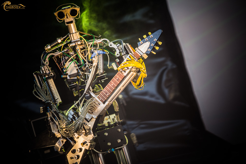 Группа Compressorhead. Робот гитарист. Группа роботов. Группа роботов музыкантов.