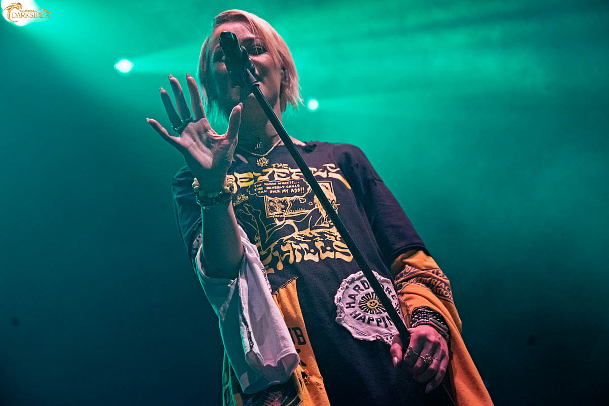 Tonight Alive 